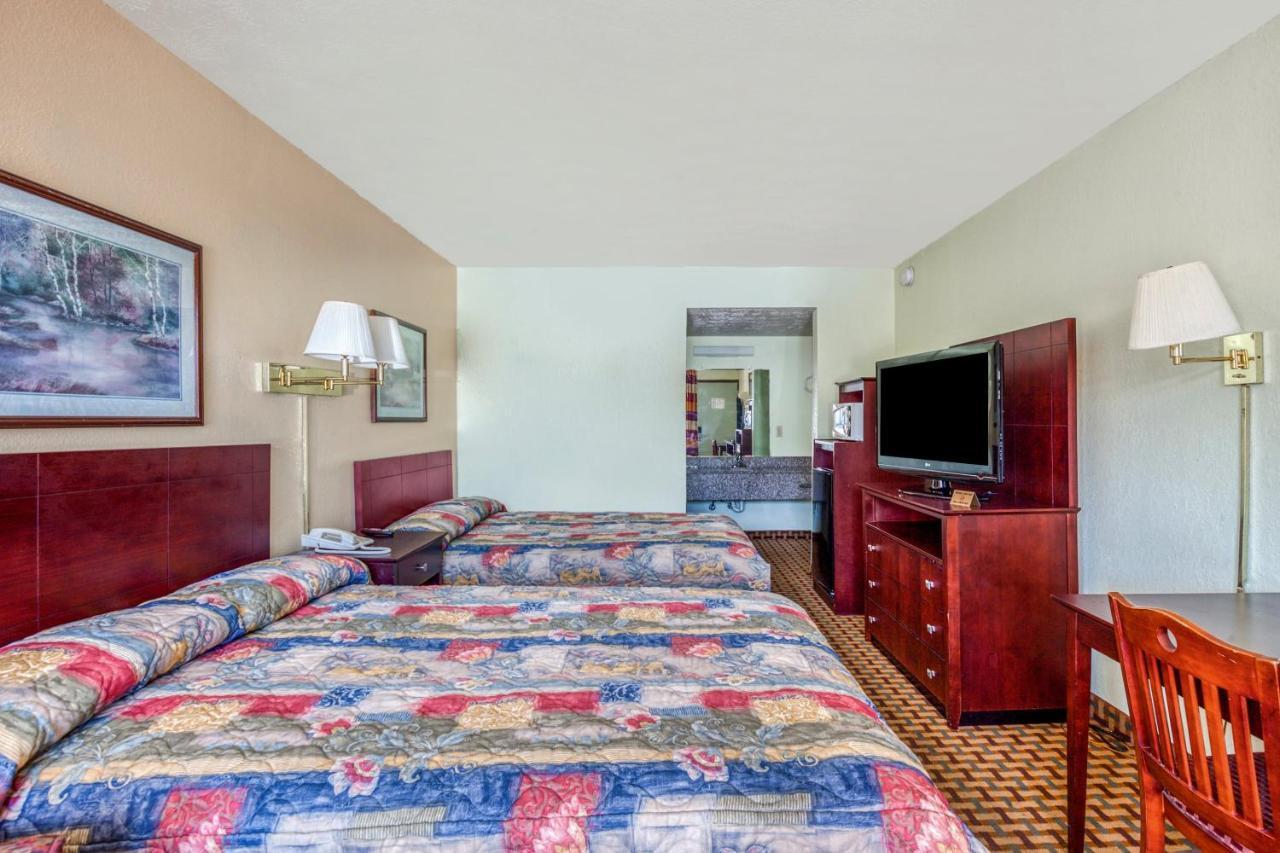 Oyo Hotel Decatur I-20 East & Wesley Club Dr Экстерьер фото